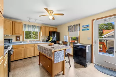 55 John St, Acushnet, MA 02743 - Photo 9