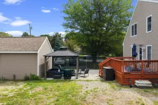 55 John St, Acushnet, MA 02743 - Photo 5