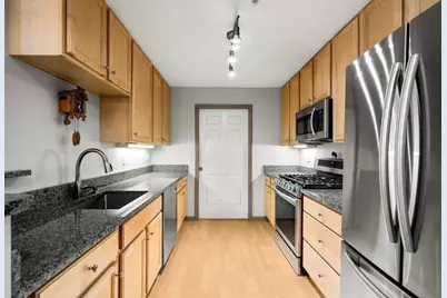 36 Village Rd #214, Middleton, MA 01949 - Photo 17