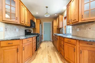 28 Parker St, East Longmeadow, MA 01028 - Photo 9