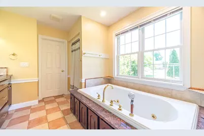28 Parker St, East Longmeadow, MA 01028 - Photo 23