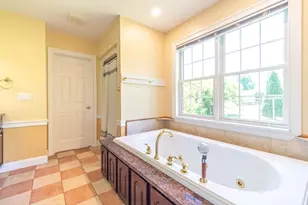 28 Parker St, East Longmeadow, MA 01028 - Photo 23