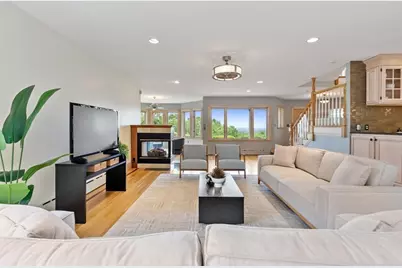 258 Hill St, Leominster, MA 01453 - Photo 13