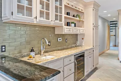 258 Hill St, Leominster, MA 01453 - Photo 19