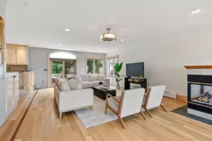 258 Hill St, Leominster, MA 01453 - Photo 15
