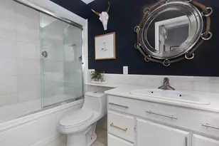 60 Gibson St, Boston, MA 02122 - Photo 15