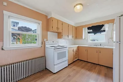 68 Winter St, Taunton, MA 02780 - Photo 5