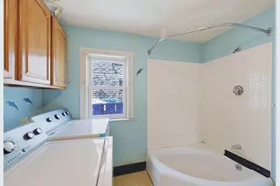 68 Winter St, Taunton, MA 02780 - Photo 17