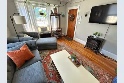 18 Ropes St #2R, Salem, MA 01970 - Photo 3