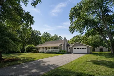 380 Woodward Ave, Seekonk, MA 02771 - Photo 1