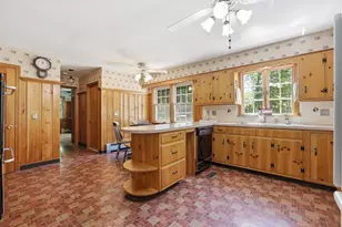 104 Jackson Dr, Raynham, MA 02767 - Photo 3