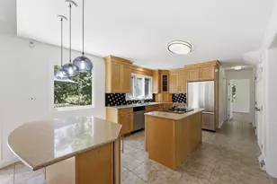 30 Cara Ln, Westfield, MA 01085 - Photo 9