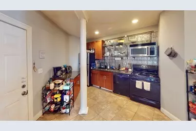 394 Riverway #1, Boston, MA 02115 - Photo 3