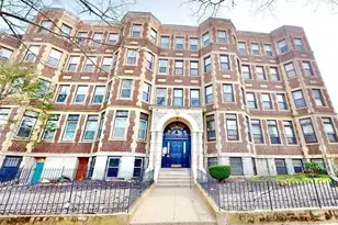 394 Riverway, Boston, MA 02115 - Photo 11