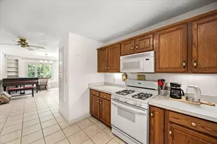 68 Middleboro Ave, Taunton, MA 02780 - Photo 15