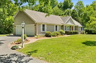 68 Middleboro Ave, Taunton, MA 02780 - Photo 5