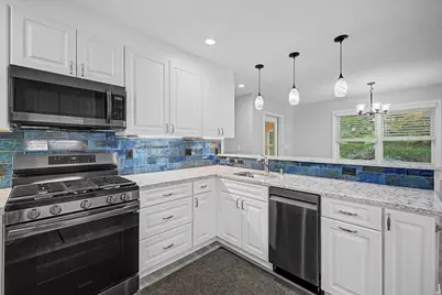 573 Federal Street, Belchertown, MA 01007 - Photo 9