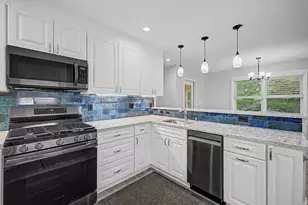573 Federal St, Belchertown, MA 01007 - Photo 9