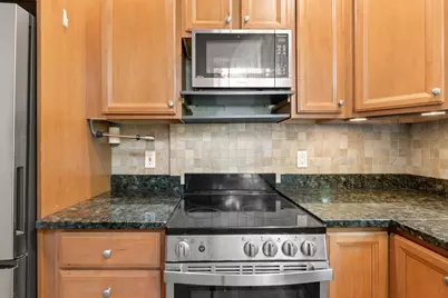 78 Phillips St #3, Boston, MA 02114 - Photo 11