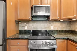 78 Phillips St, Boston, MA 02114 - Photo 11