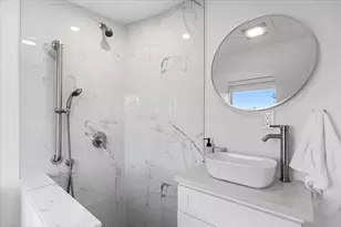6 Goodwin Pl, Boston, MA 02114 - Photo 17