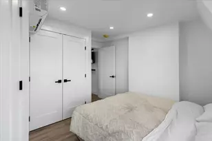 6 Goodwin Pl, Boston, MA 02114 - Photo 15