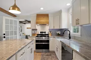 32 Indian Ridge Dr, Leominster, MA 01453 - Photo 13