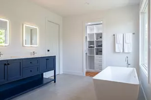 135 Hartman Rd, Newton, MA 02459 - Photo 9