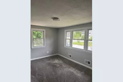 14 Mercier Street, Dracut, MA 01826 - Photo 19