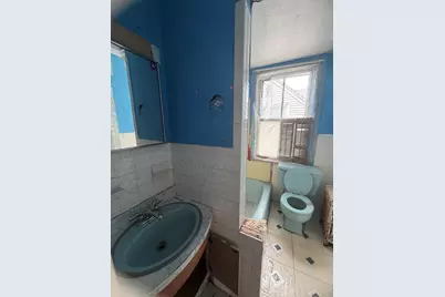 19 Swampscott Ave, Peabody, MA 01961 - Photo 11