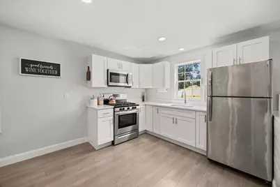 64 Fall River Ave, Seekonk, MA 02771 - Photo 9