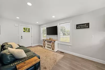 64 Fall River Ave, Seekonk, MA 02771 - Photo 7