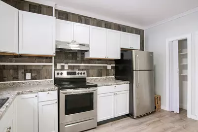 69 Winter St, Springfield, MA 01105 - Photo 9