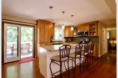 326 Flynt St, Palmer, MA 01069 - Photo 17