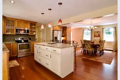 326 Flynt St, Palmer, MA 01069 - Photo 15
