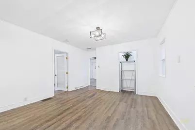 887 Shawmut Ave, New Bedford, MA 02746 - Photo 27