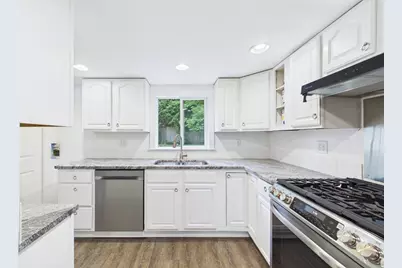 887 Shawmut Ave, New Bedford, MA 02746 - Photo 11