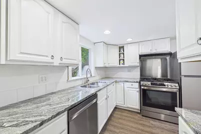 887 Shawmut Ave, New Bedford, MA 02746 - Photo 9