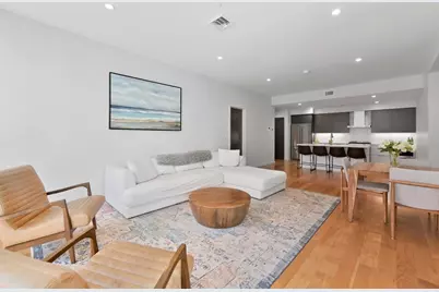531-533 E 2nd St #201, Boston, MA 02127 - Photo 7