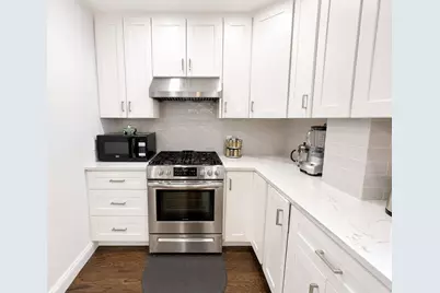 8 Rose St #8, Somerville, MA 02143 - Photo 3