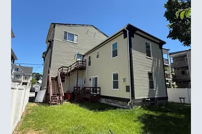 131 Laurel St #C, Malden, MA 02148 - Photo 5