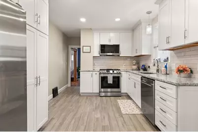 31 Freeman Ave, Everett, MA 02149 - Photo 15