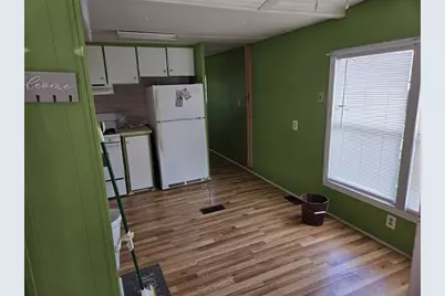 556 Central Street #4, Leominster, MA 01453 - Photo 3