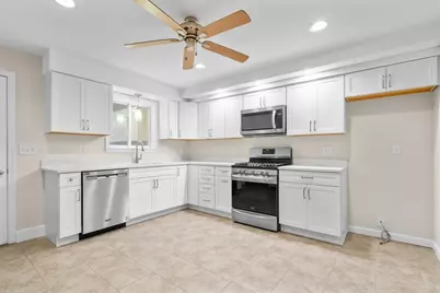 179 Pilgrim Rd #2, Haverhill, MA 01832 - Photo 7