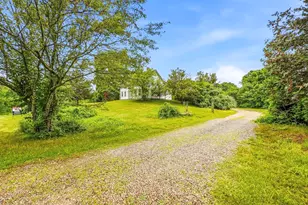 34 George St, Mendon, MA 01756 - Photo 3