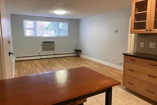 1105 Lexington St, Waltham, MA 02452 - Photo 5