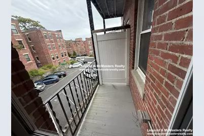 12 Short St #6, Brookline, MA 02446 - Photo 9