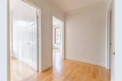 421 Hanover Street #23, Boston, MA 02113 - Photo 5