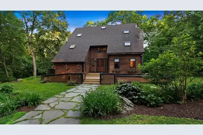 285 Jacob St, Seekonk, MA 02771 - Photo 1