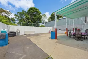 18 Washburn Ave, Brockton, MA 02301 - Photo 5